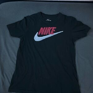 Nike swoosh men’s small T-Shirt